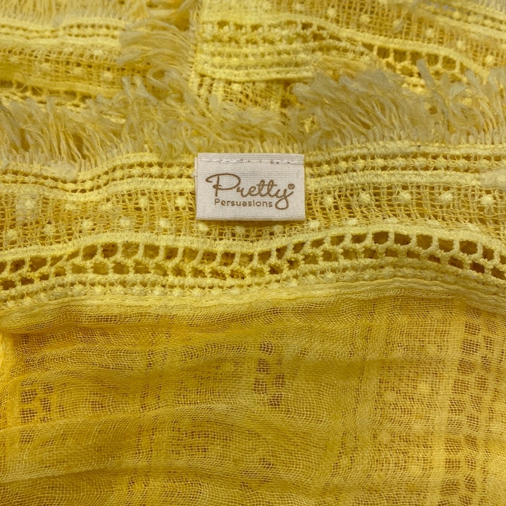 Pretty Persuasion soft yellow scarf